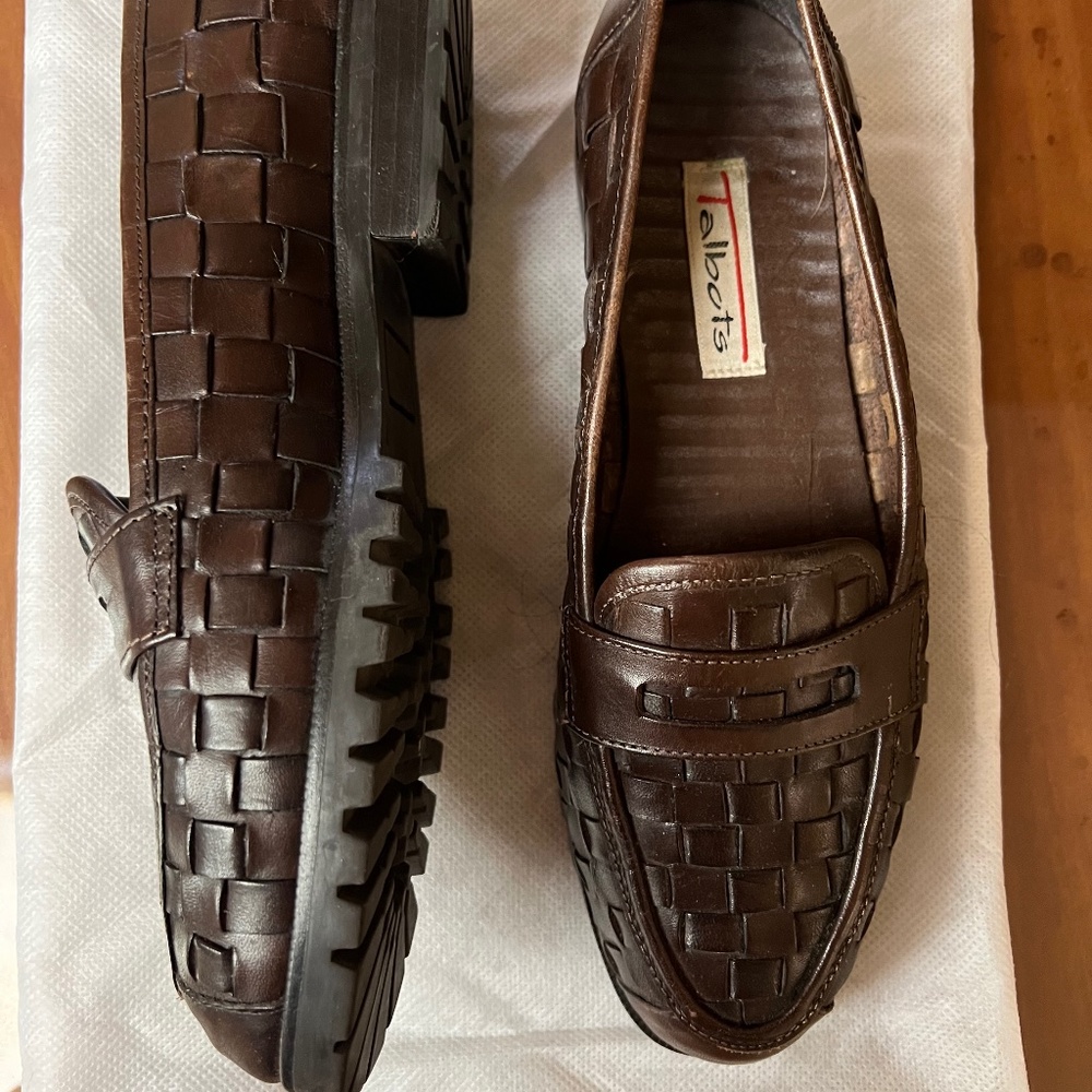 Woven leather modern loafers, size 7, Talbots, brown